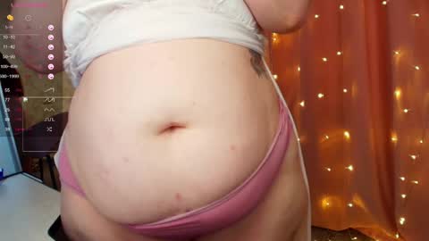 Snapshot of leyaloveee chatting on 05-31-26, 12:56 Your Leya online show from 05-31-26, 12:56