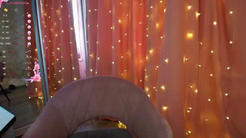 Snapshot of leyaloveee chatting on 07-19-26, 03:10 Your Leya online show from 07-19-26, 03:10