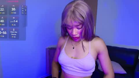 Snapshot of leydi_start_ chatting on 02-11-26, 12:32 Leydi online show from 02-11-26, 12:32