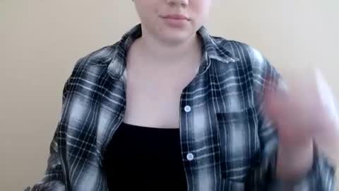 Leyla online show from 06-19-26, 06:07