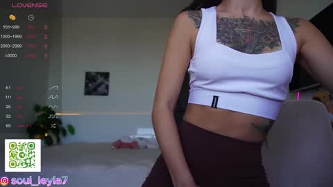 Leyla ly Ill be here Tuesday Thursday Friday Saturday Sunday online show from 11-01-25, 04:03