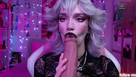 LEA online show from 03-09-26, 04:44