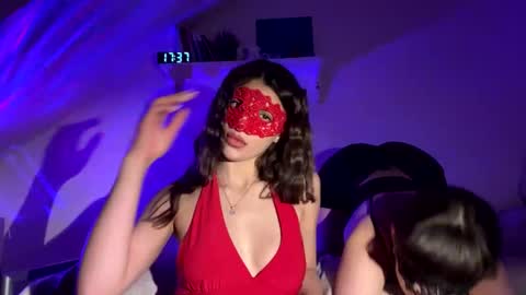 Leyla and Mia online show from 02-13-26, 04:36