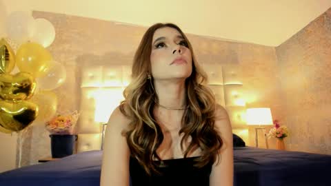 Snapshot of lezy_ chatting on 02-25-26, 07:34 LEZY online show from 02-25-26, 07:34