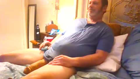 Snapshot of lgck12in chatting on 02-03-26, 01:04 C2bme online show from 02-03-26, 01:04