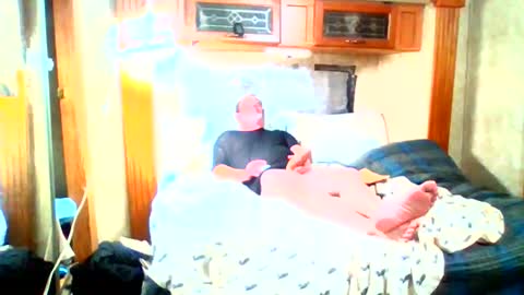 Snapshot of lgck12in chatting on 02-22-26, 06:35 C2bme online show from 02-22-26, 06:35