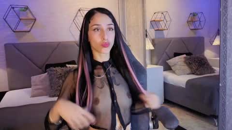 Snapshot of lhiamfitt10 chatting on 04-02-26, 04:37 lhiam online show from 04-02-26, 04:37