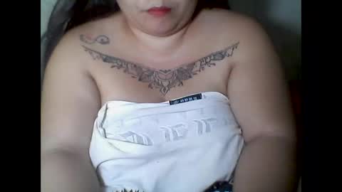 Snapshot of lhiannash33 chatting on 10-15-25, 10:04 lhiannash33 online show from 10-15-25, 10:04