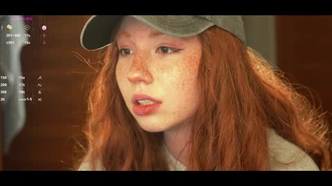 Snapshot of li_on_line chatting on 01-08-25, 04:44 Li online show from 01-08-25, 04:44