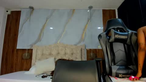 lia_16_ online show from 04-29-26, 11:14