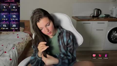 lia_2002_ online show from 04-28-26, 01:27