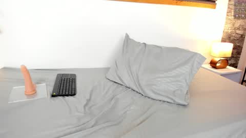 Lia James online show from 02-04-26, 11:38