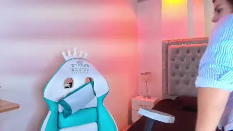 Lia  online show from 07-26-26, 03:04