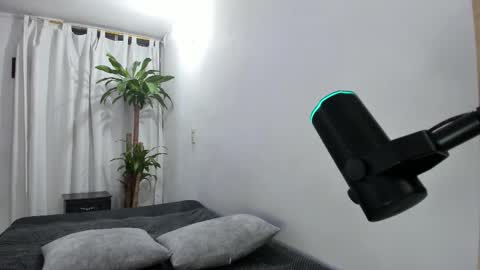 Lia y Felipe --  online show from 02-01-26, 01:04