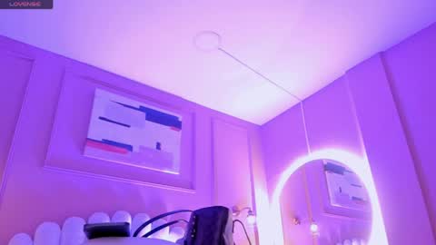 Snapshot of lia_ass chatting on 04-30-26, 10:32 Liss 3 online show from 04-30-26, 10:32