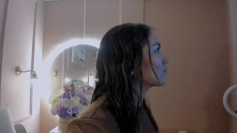 Snapshot of lia_ass chatting on 05-22-26, 12:00 Liss 3 online show from 05-22-26, 12:00