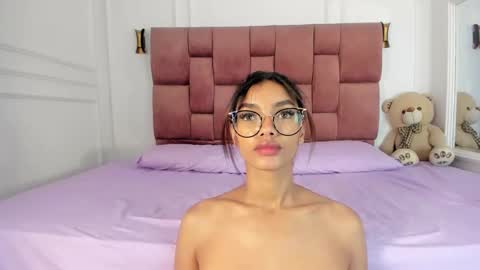 Lia online show from 01-04-25, 07:34
