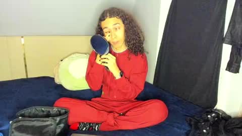 Kabroncita online show from 11-19-25, 08:25