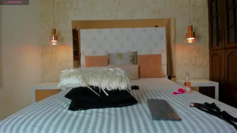 Lia online show from 03-01-26, 02:02