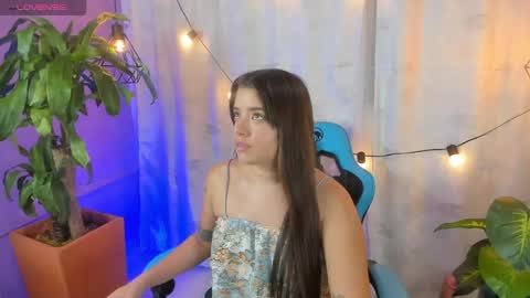 Snapshot of lia_little18 chatting on 05-17-26, 09:11 lia_little18 online show from 05-17-26, 09:11