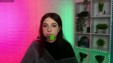 Snapshot of lia_make_love chatting on 10-06-25, 11:51 lia_make_love online show from 10-06-25, 11:51