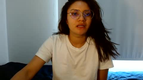 lia_miracle online show from 06-12-26, 08:30