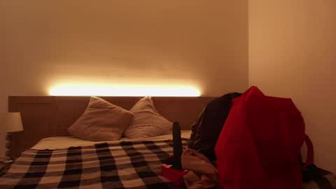 Lia online show from 04-12-26, 12:43