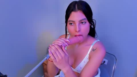 lia_owenss online show from 08-07-26, 07:27