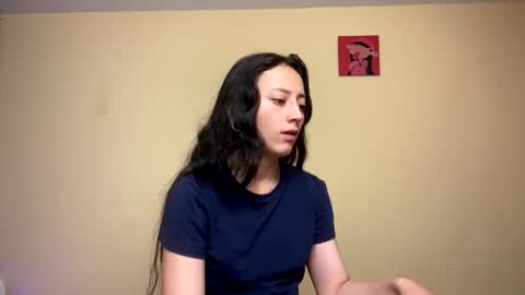 Snapshot of lia_queen610 chatting on 02-26-26, 11:59 Little Queen Lia online show from 02-26-26, 11:59