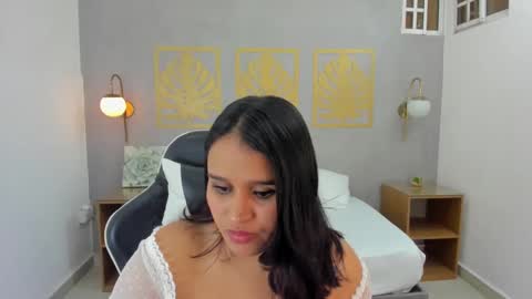 Lia  online show from 02-15-25, 05:19