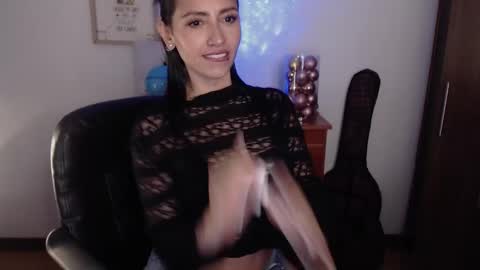 Laura online show from 12-13-24, 04:11