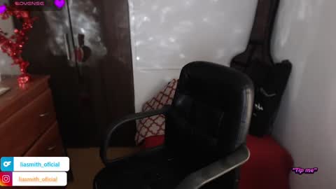 Laura online show from 02-16-25, 05:37