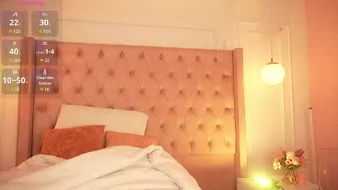 Snapshot of lia_velez_ chatting on 06-18-26, 11:58 LIA online show from 06-18-26, 11:58