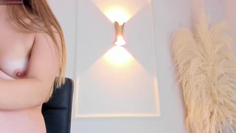 liz walton online show from 12-17-24, 03:06