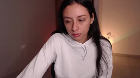 Snapshot of liaa_cute_ chatting on 02-17-26, 02:52 lia online show from 02-17-26, 02:52