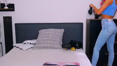 Snapshot of liabeninix chatting on 07-23-26, 10:24 Lia online show from 07-23-26, 10:24