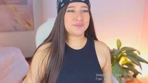 Snapshot of liacox chatting on 01-15-25, 07:05 Lia Cox online show from 01-15-25, 07:05