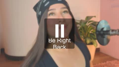 Snapshot of liacox chatting on 02-09-25, 07:38 Lia Cox online show from 02-09-25, 07:38