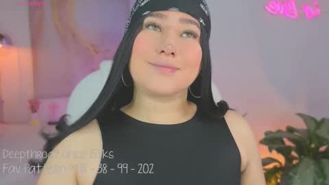 Snapshot of liacox chatting on 09-15-25, 03:39 Lia Cox online show from 09-15-25, 03:39