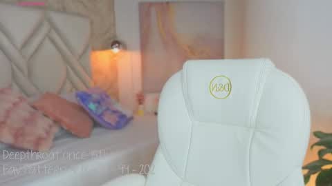 Snapshot of liacox chatting on 09-21-25, 03:08 Lia Cox online show from 09-21-25, 03:08
