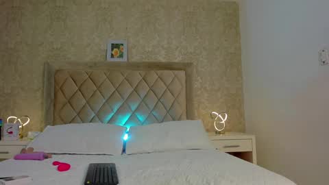 Snapshot of liaflowers chatting on 12-02-24, 04:42 Lia online show from 12-02-24, 04:42