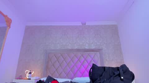 Snapshot of liaflowers chatting on 01-15-25, 08:58 Lia online show from 01-15-25, 08:58