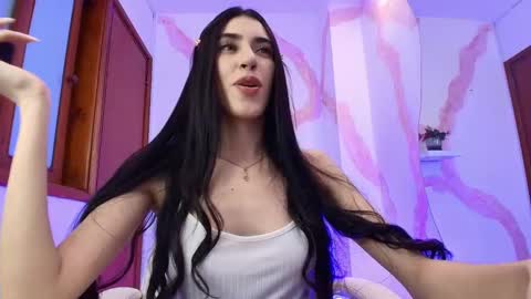 Snapshot of liaflowers chatting on 01-17-25, 04:49 Lia online show from 01-17-25, 04:49