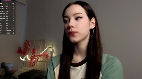 Snapshot of liaglamour chatting on 04-12-26, 11:15 Lia online show from 04-12-26, 11:15
