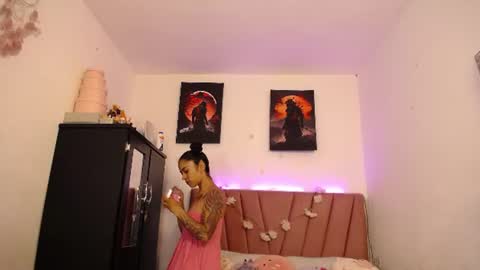 liahdiaz_ online show from 06-26-26, 04:11