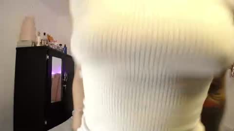 liahdiaz_ online show from 07-06-26, 03:03