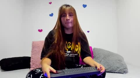Snapshot of liahferrerr chatting on 10-17-25, 08:33 Liah Ferrer online show from 10-17-25, 08:33