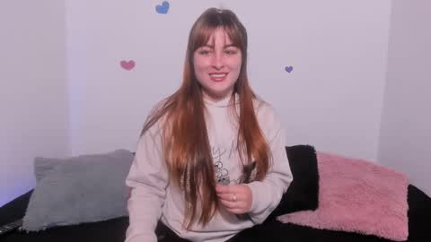Snapshot of liahferrerr chatting on 10-19-25, 04:24 Liah Ferrer online show from 10-19-25, 04:24