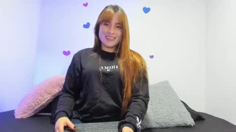Snapshot of liahferrerr chatting on 10-20-25, 04:35 Liah Ferrer online show from 10-20-25, 04:35