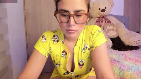 Lia  online show from 10-07-25, 11:57